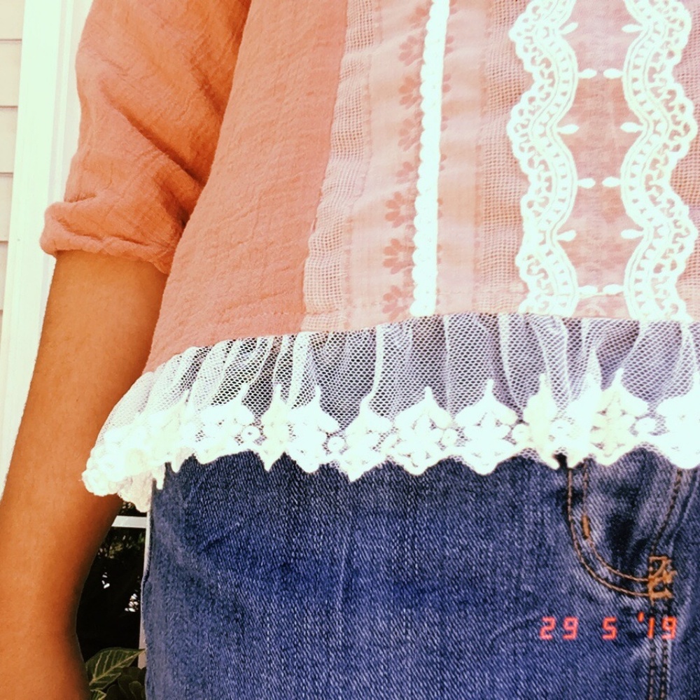 Pink Lace Blouse - Picture 2 of 4